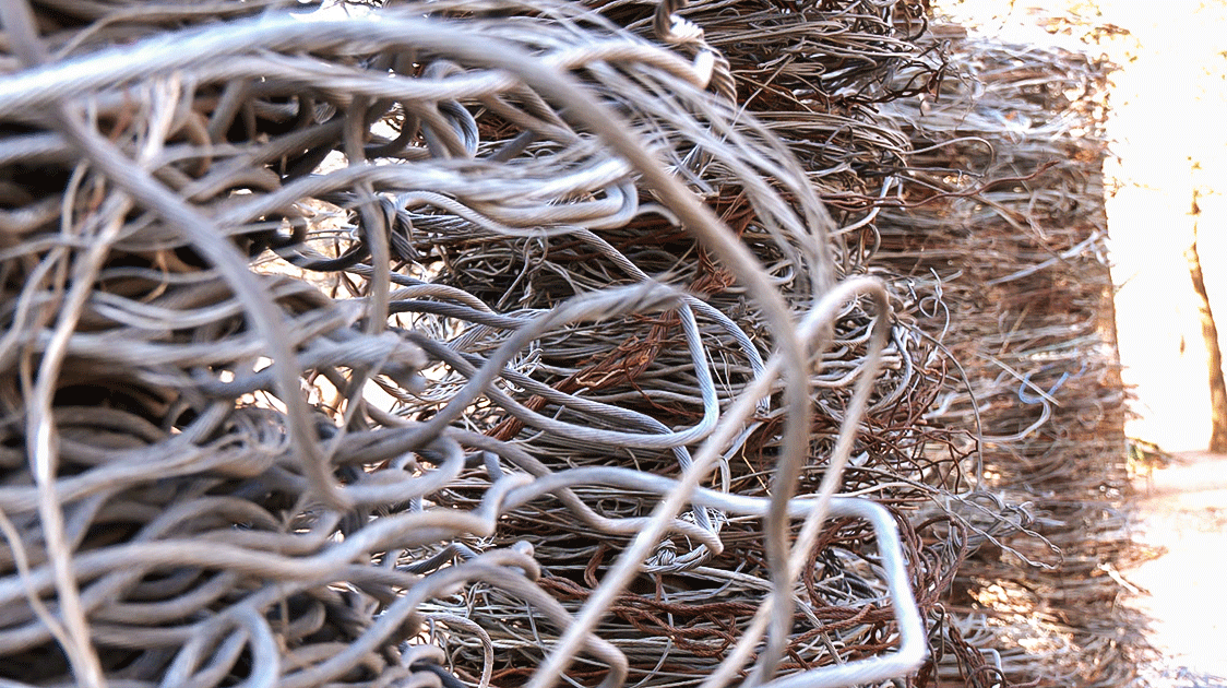 Small-holding Snare Wars (6-minute Video)